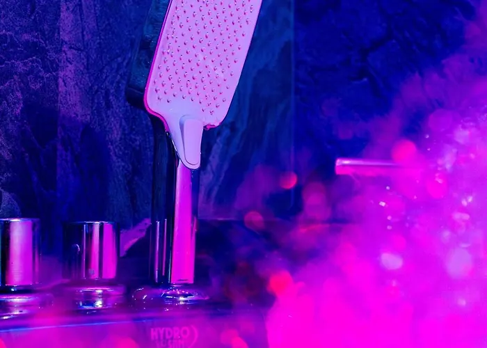 Secret Jacuzzl &