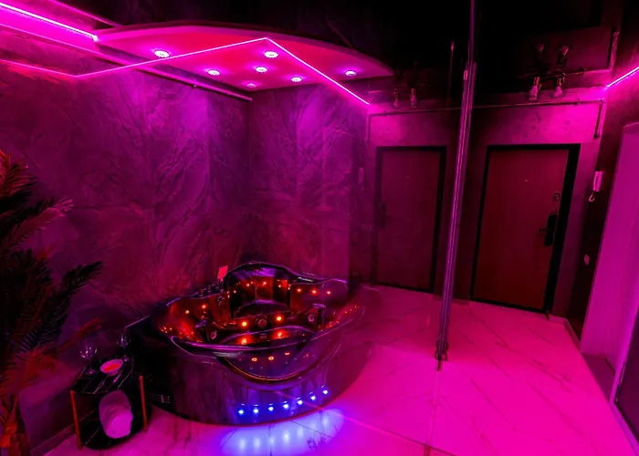 Secret Jacuzzl &